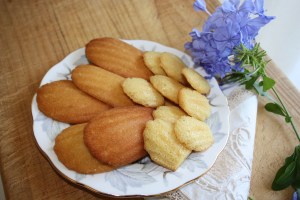 These petite cakes are a delightful way of recalling a french holiday. 